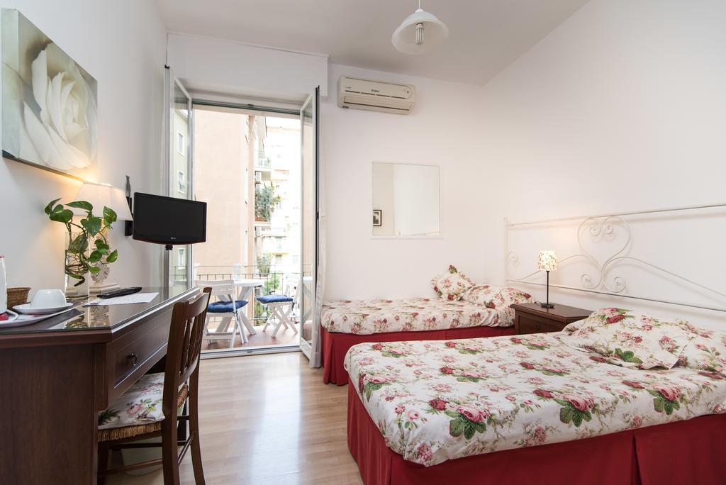 Le Rose B&B Ρώμη Δωμάτιο φωτογραφία