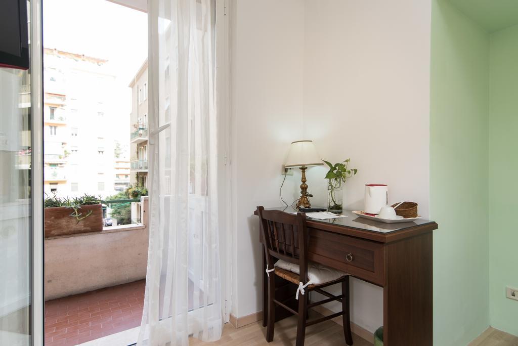 Le Rose B&B Ρώμη Δωμάτιο φωτογραφία